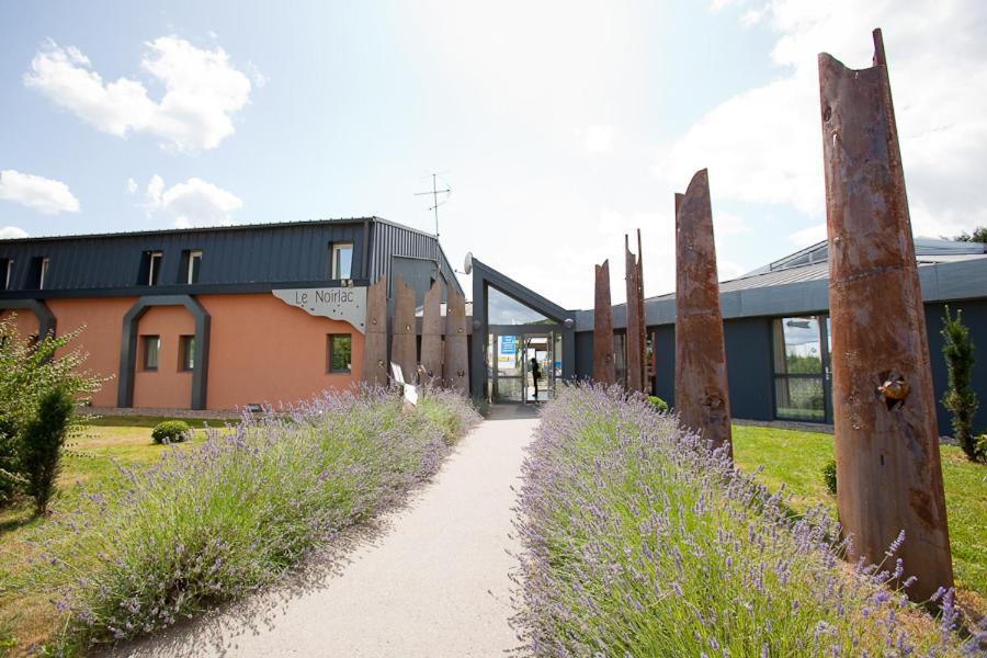 Le Noirlac Saint-Amand-Mont-Rond Exterior foto